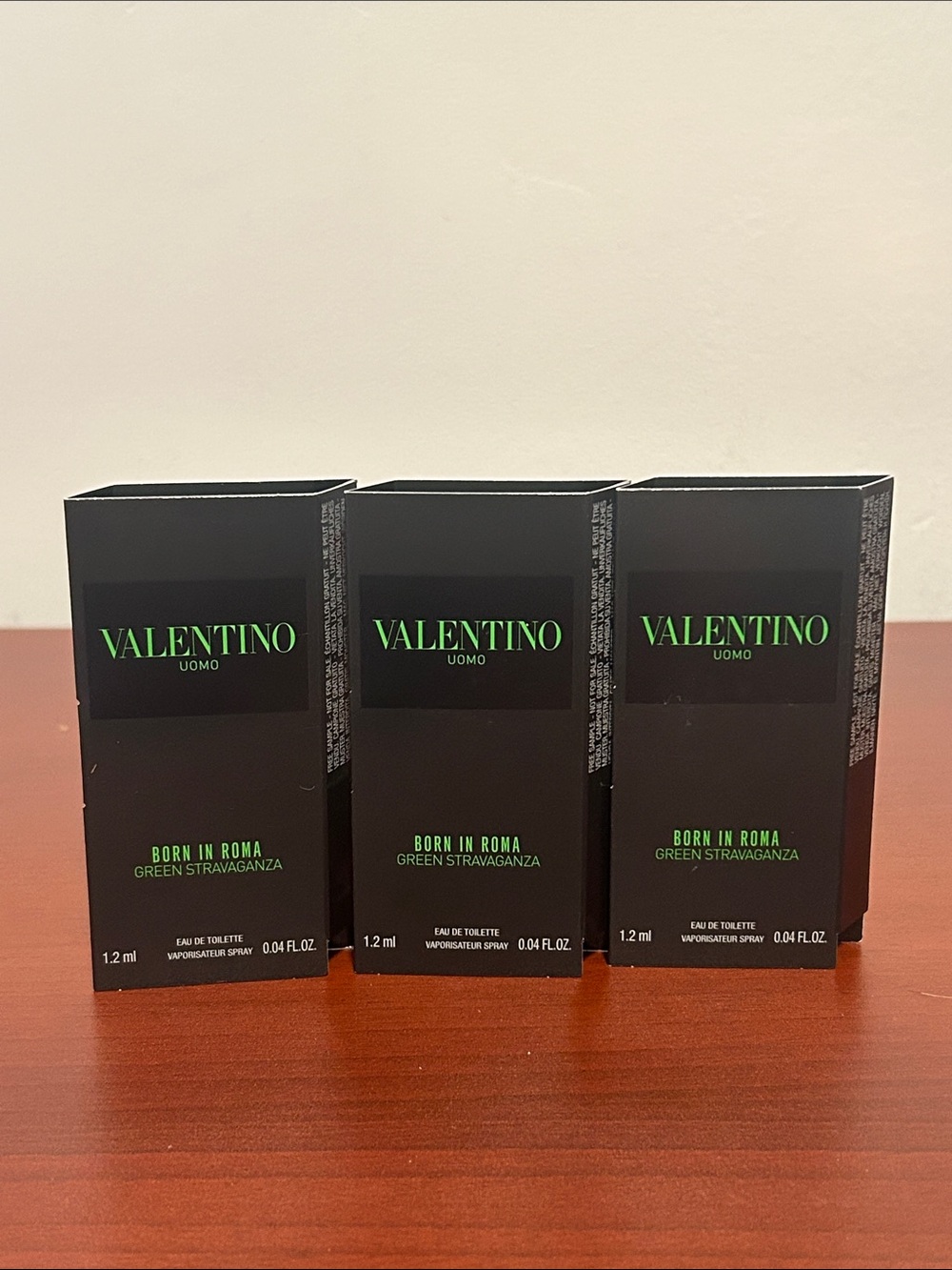 1.2mlx3 Valentino Donna Born in Roma Green sample set